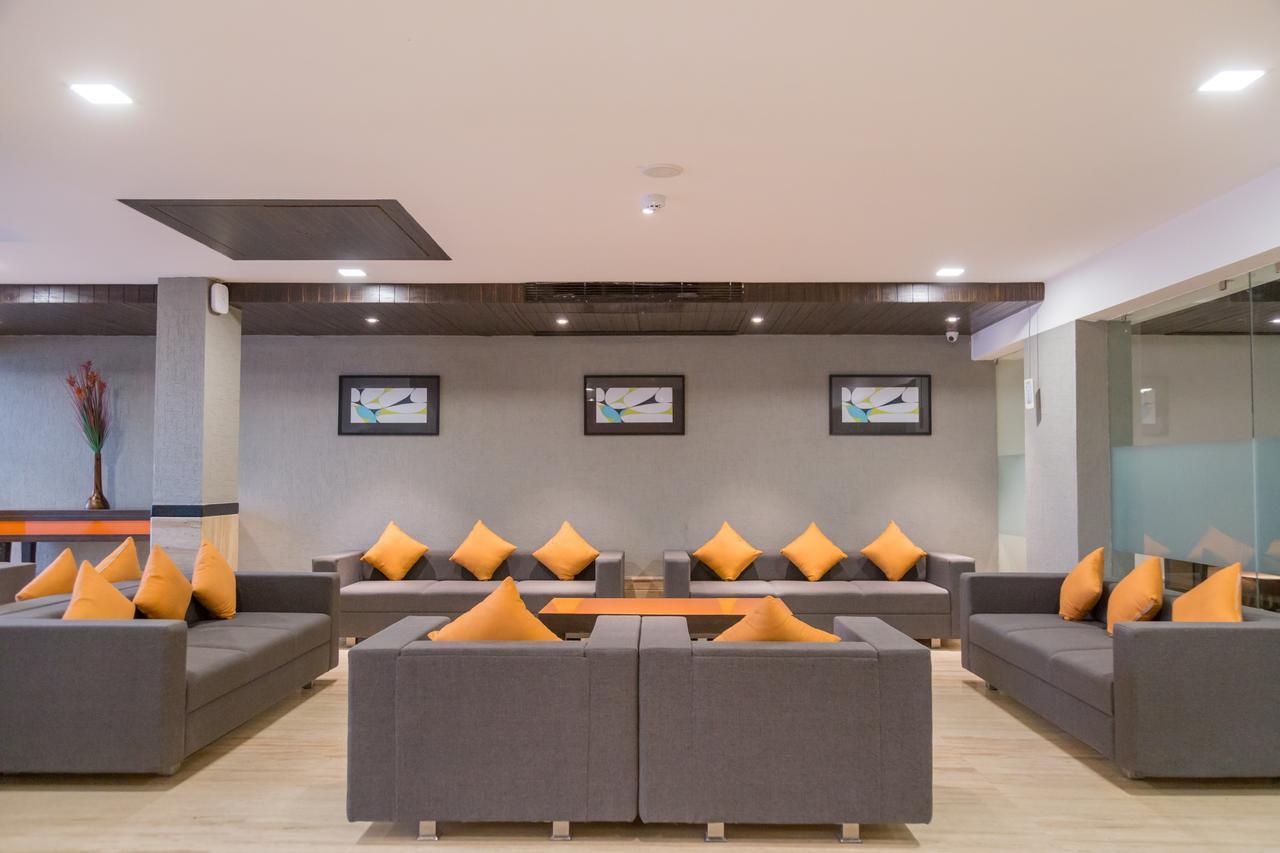 Ahmedabad, Satellite Hotel Ngoại thất bức ảnh