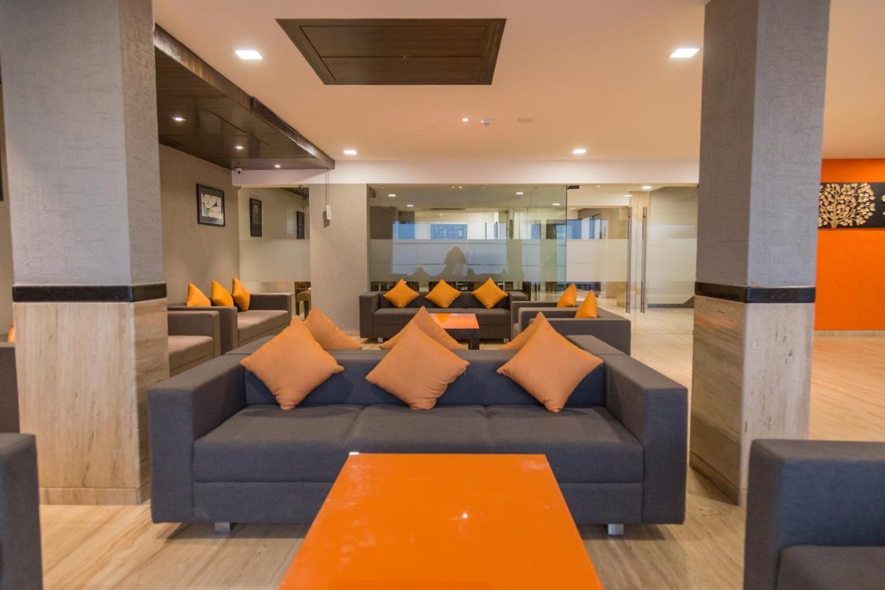 Ahmedabad, Satellite Hotel Ngoại thất bức ảnh